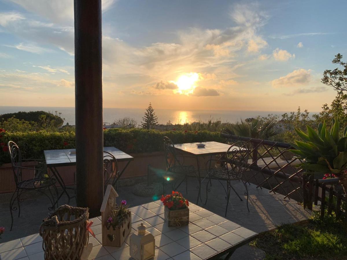 Forio di Ischia La Terrazzina Sul Tramonto B&B 외부 사진